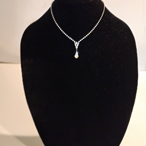 Silver tone Rhinestones Clear Sparkly Crystals Necklace Charms Pendant 7.5' - Picture 11 of 11